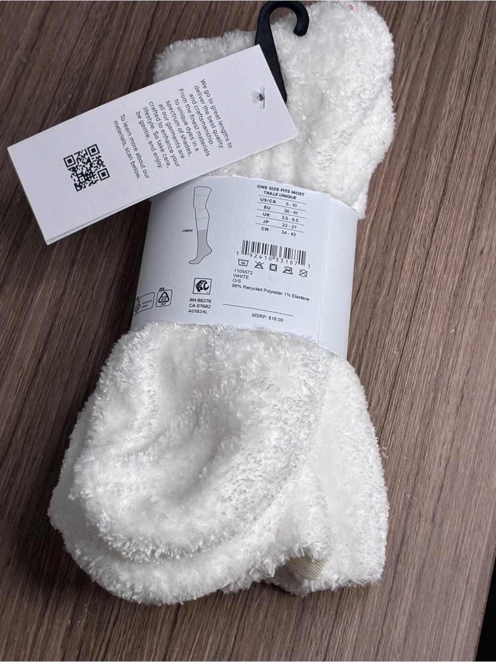 NWT UGG Women's Plush Cozy Socks - White - OSFA